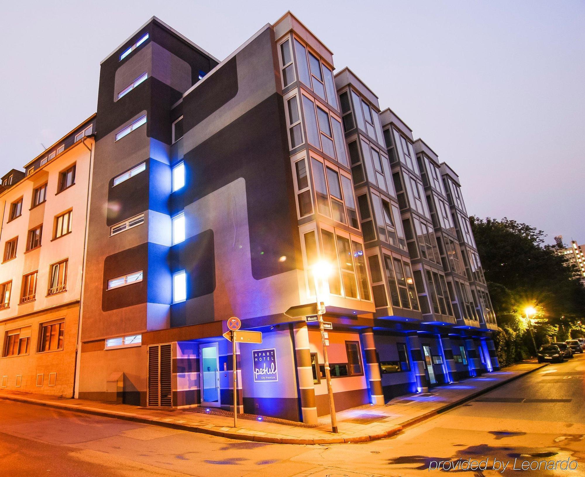 Petul Apart Hotel City Premium Essen Bagian luar foto