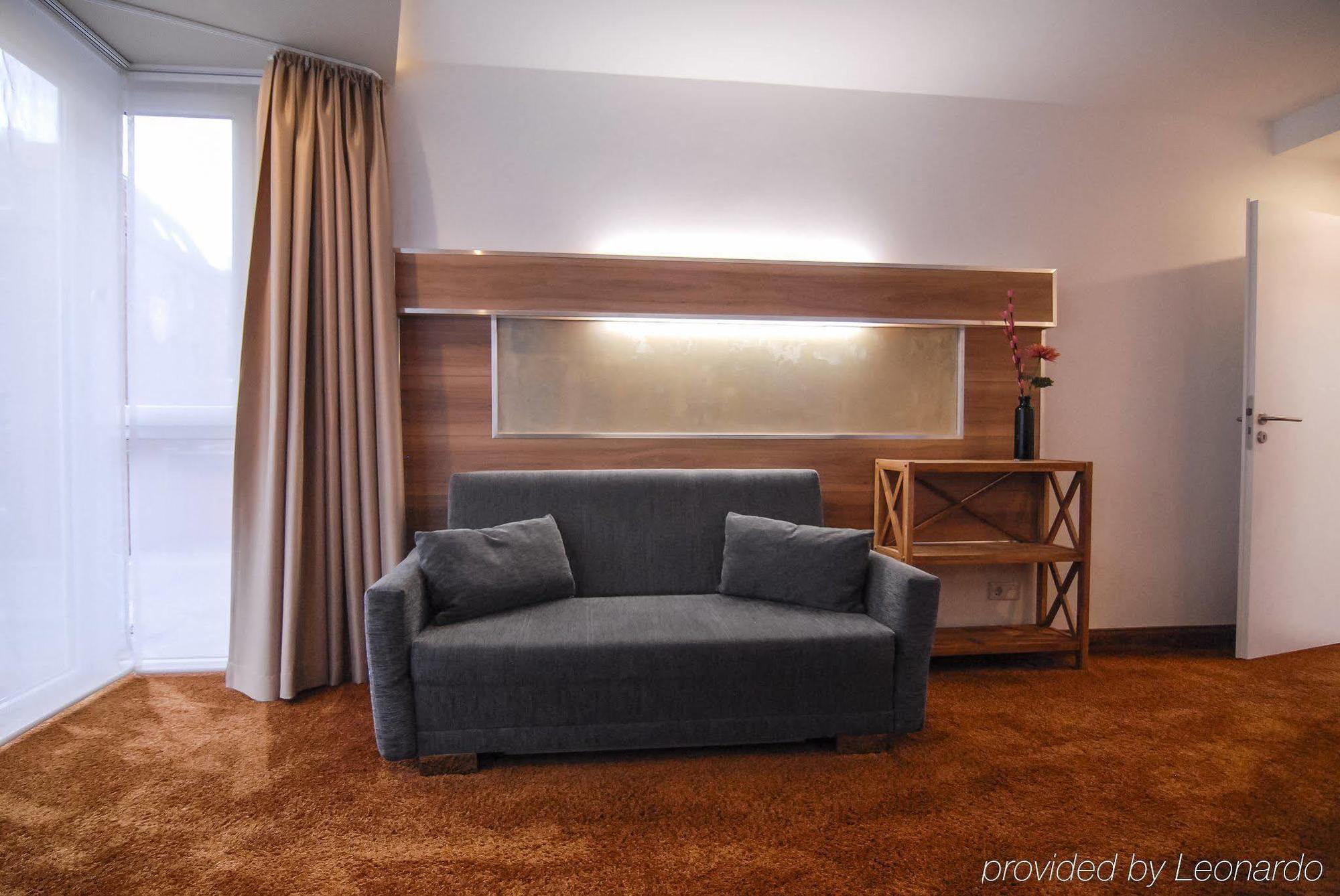Petul Apart Hotel City Premium Essen Bagian luar foto