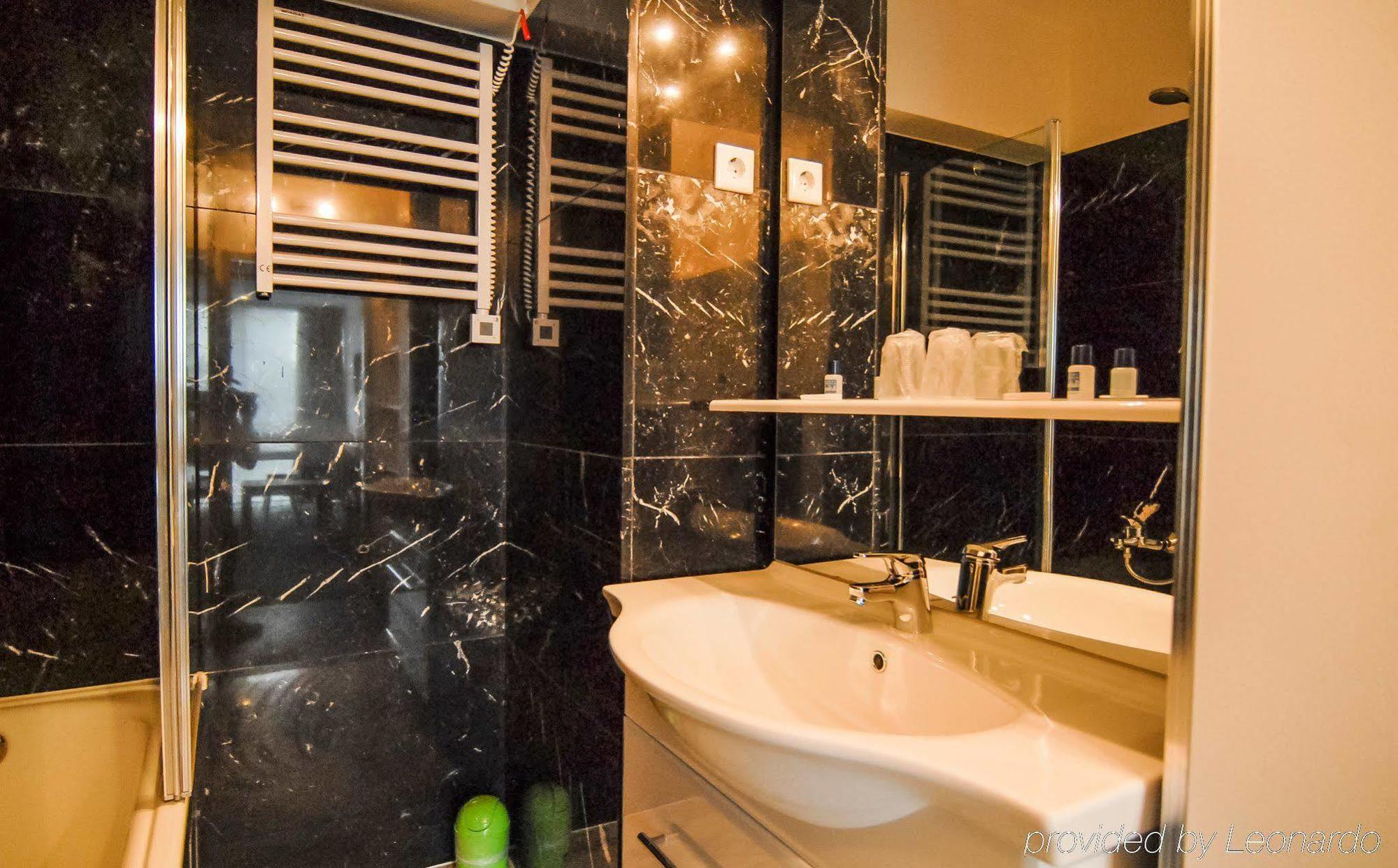 Petul Apart Hotel City Premium Essen Bagian luar foto